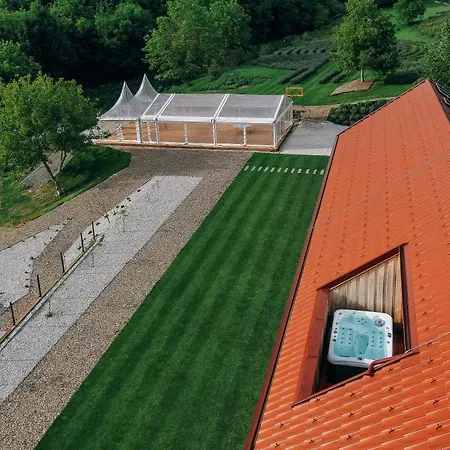Sivkin Oddih Z Jacuzzi & Savna * Maribor