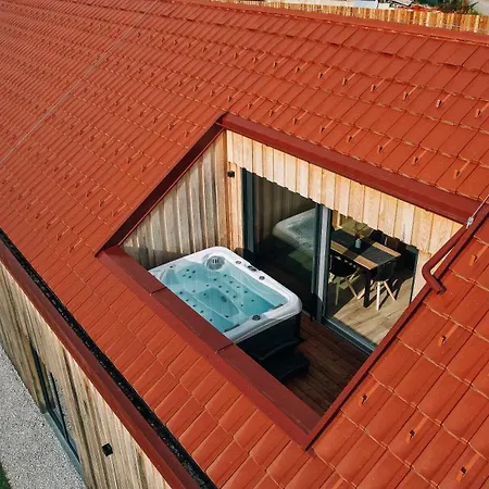 Sivkin Oddih Z Jacuzzi & Savna *
